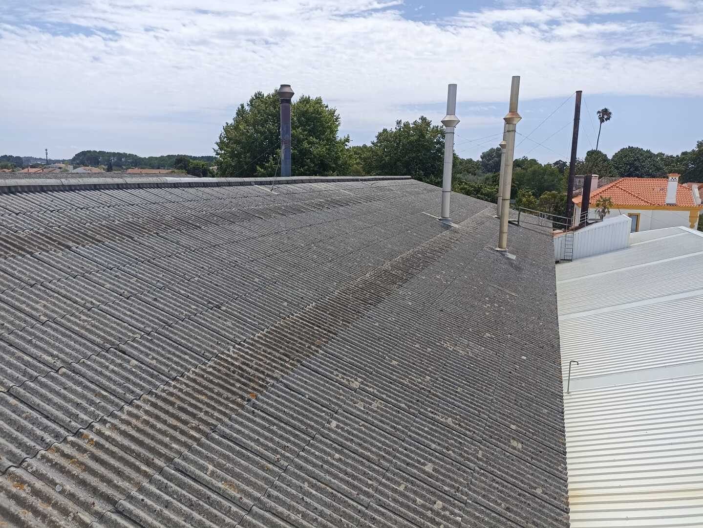 Cobertura original com amianto — Vista Alegre, Ílhavo