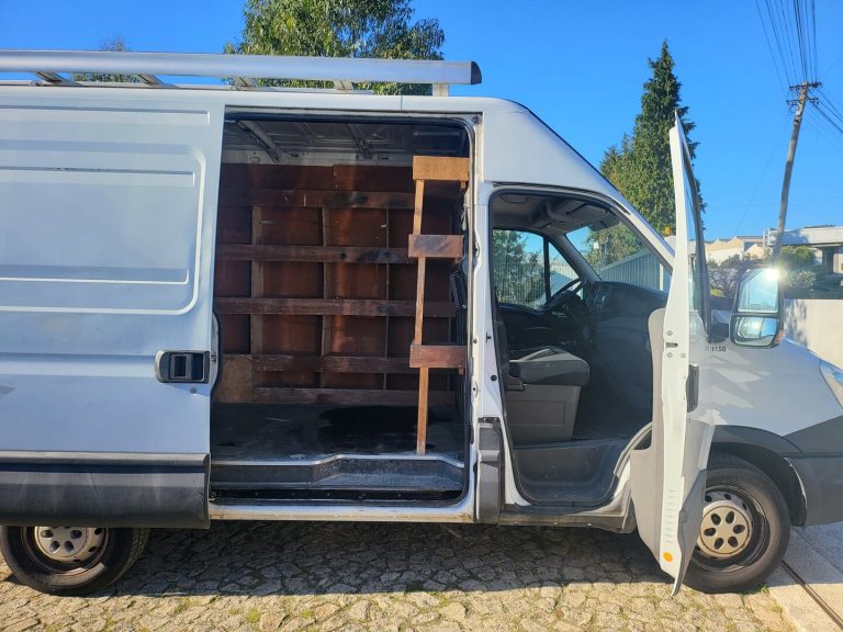 Iveco Daily35s15_lateral interior