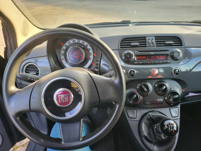 Fiat 500 D_condutor