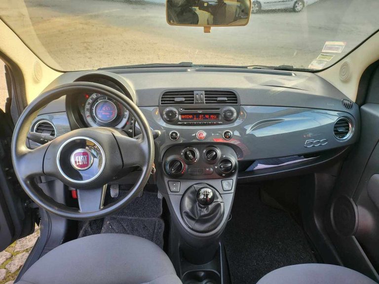 Fiat 500 D_interior frente