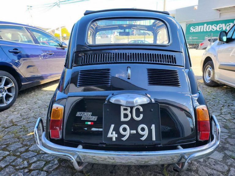 Fiat 500L_traseira