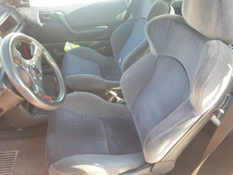 Ford Fiesta Xr 2i_interior frente2