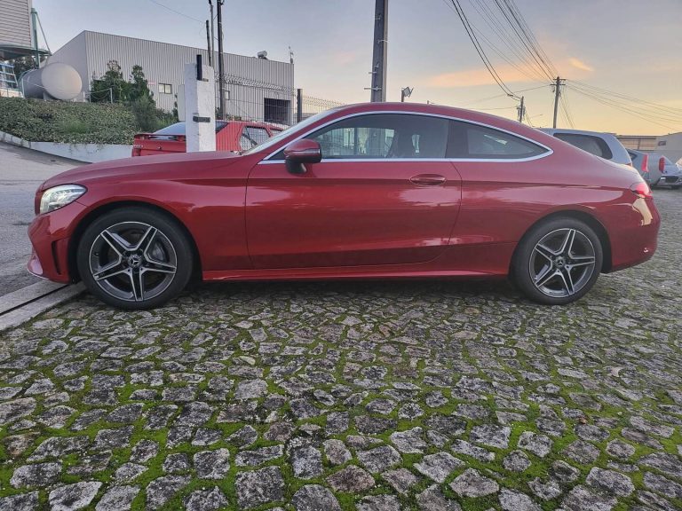 Mercedes_Benz_C200_Coupe_Full_AMG_lateral