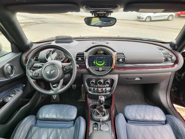 Mini_Clubman_Cooper_SD_JDW_interior frente