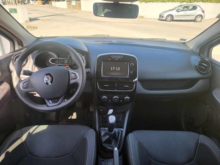 Renault_Clio_dci_interior frente